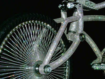 ��������� �� Ben Wilson. � ����� Swarovski / The bicycle by Ben Wilson � again with Swarovski crystals 