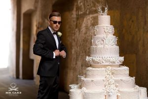 ��� ��, MR. CAKE?