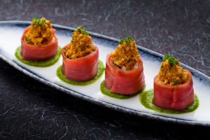 ���� � Tatler club
