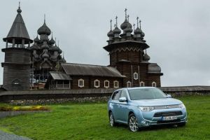 Mitsubishi Outlander PHEV � "�����"