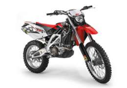Новый "кроссовик" Aprilia - мощный и стильный