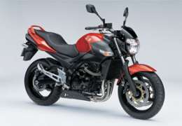 ����� ������ Suzuki GSR 600